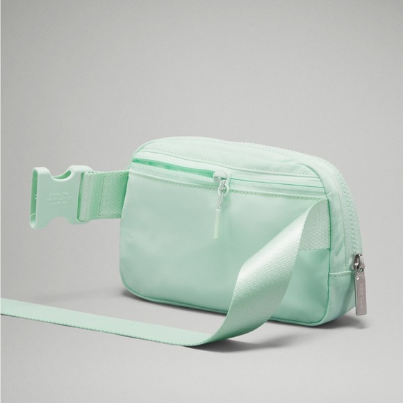 SOLD-  LULULEMON Everywhere Belt Bag in Mint Moment NWT  *LAST ONE!* - Picture 8 of 12